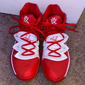 Kyrie Basketball Shoes